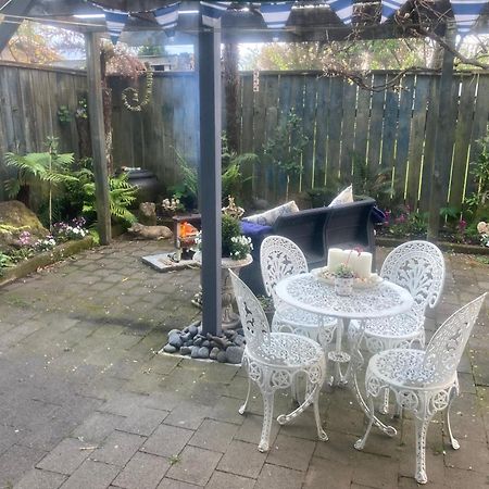 Anglers Adventure Paradise Cabin Bnb Wifi Parking Turangi Exterior photo