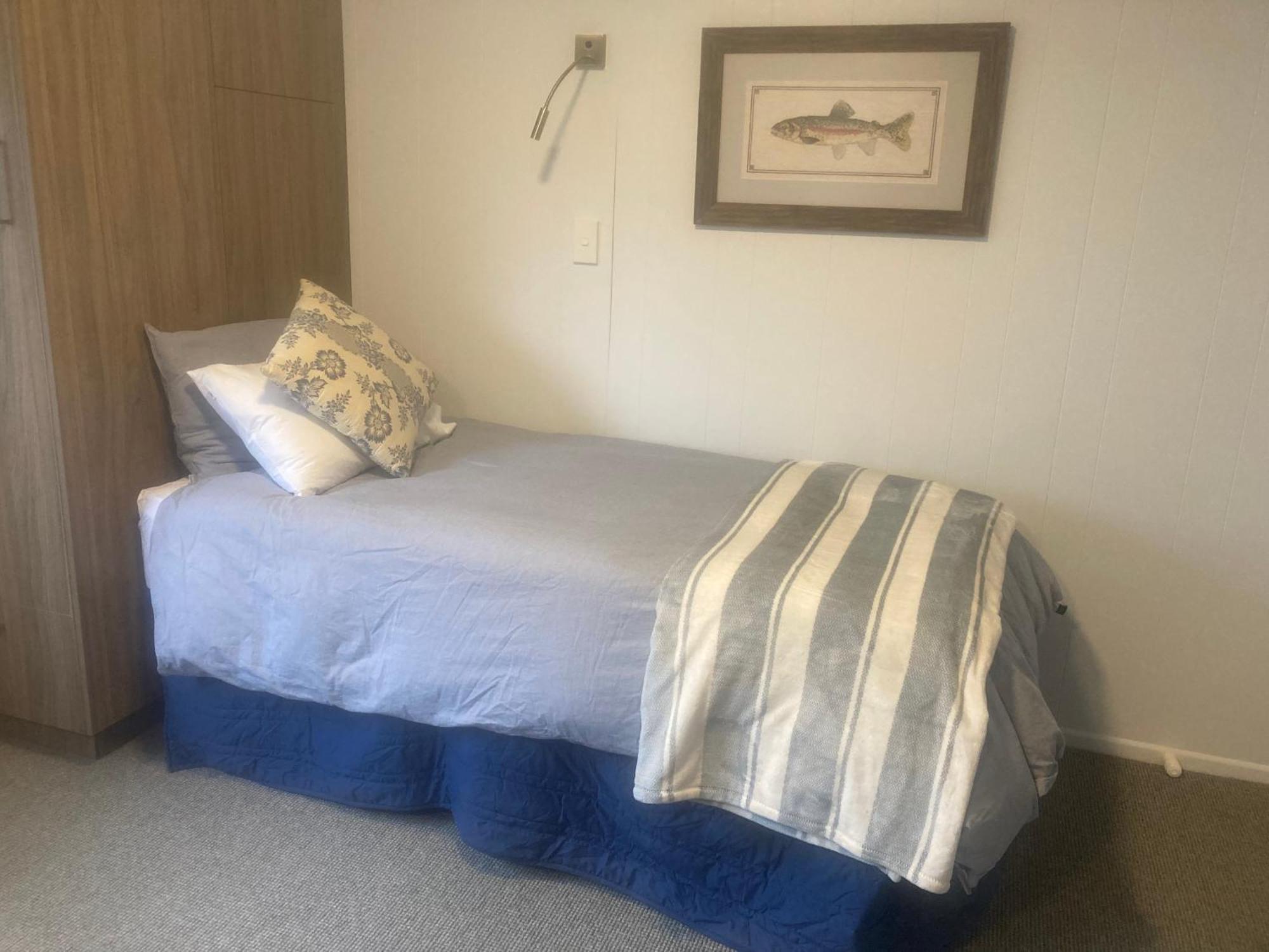 Anglers Adventure Paradise Cabin Bnb Wifi Parking Turangi Exterior photo