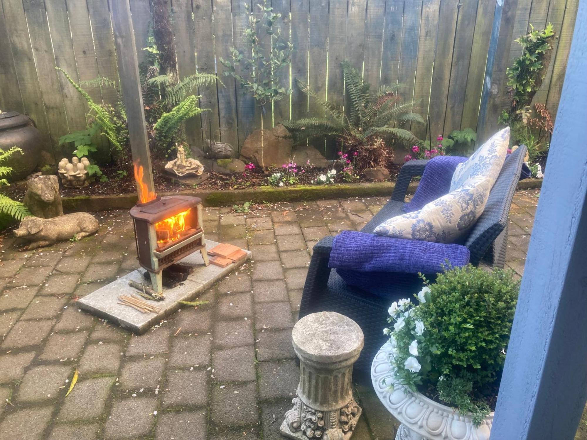 Anglers Adventure Paradise Cabin Bnb Wifi Parking Turangi Exterior photo